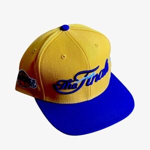 MITCHELL & NESS LOS ANGELES LAKERS FINALS SNAPBACK